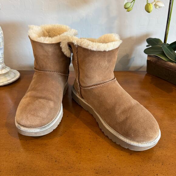 UGG Australia Classic Short Chestnut Shearling Boots – Size 10 US / 41 EU - Picture 8 of 8